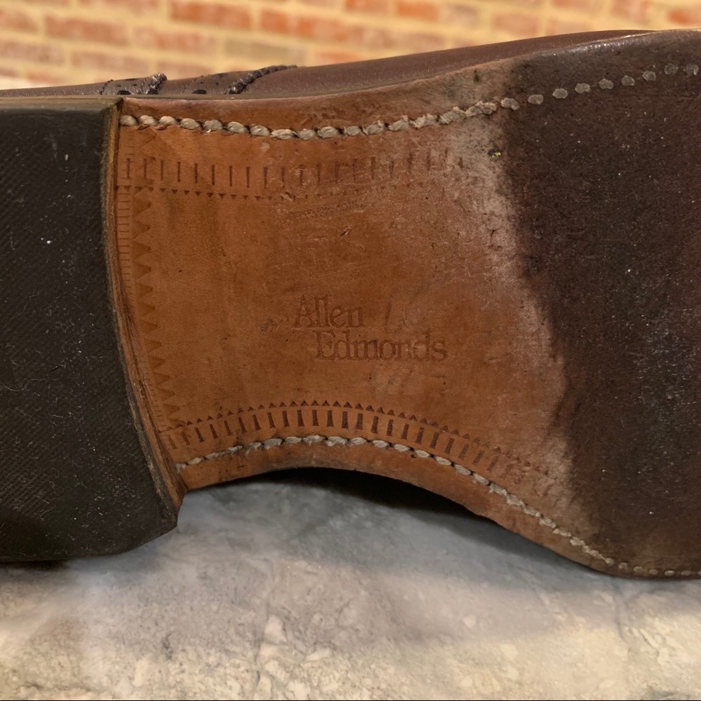 Allen Edmonds "Sanford" Cap Toe Oxfords - 10D - Picture 4 of 7